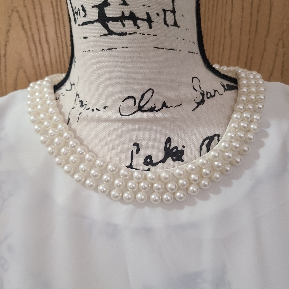 Sellecca Vintage 80s Pearl Neckline Shoulder Pad Business Dressy Elegant Blouse - Picture 2 of 4